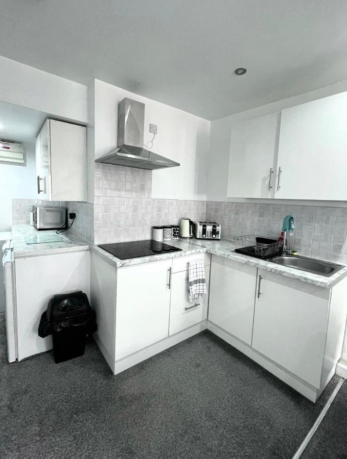 2 Bed Apartment In Bham City Centre W Parking Birmingham Dış mekan fotoğraf